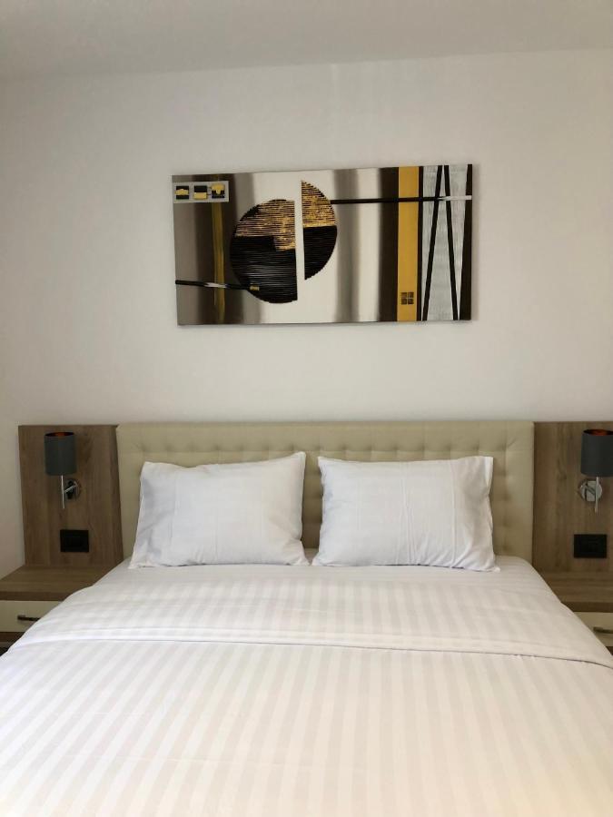 Modern And New Apartments In North Of Timisoara - Pnm Residence Dumbravita  Екстериор снимка
