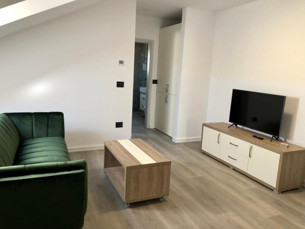 Modern And New Apartments In North Of Timisoara - Pnm Residence Dumbravita  Екстериор снимка