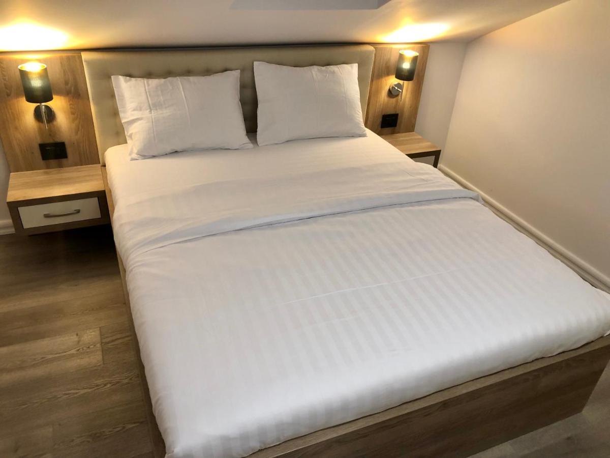 Modern And New Apartments In North Of Timisoara - Pnm Residence Dumbravita  Екстериор снимка