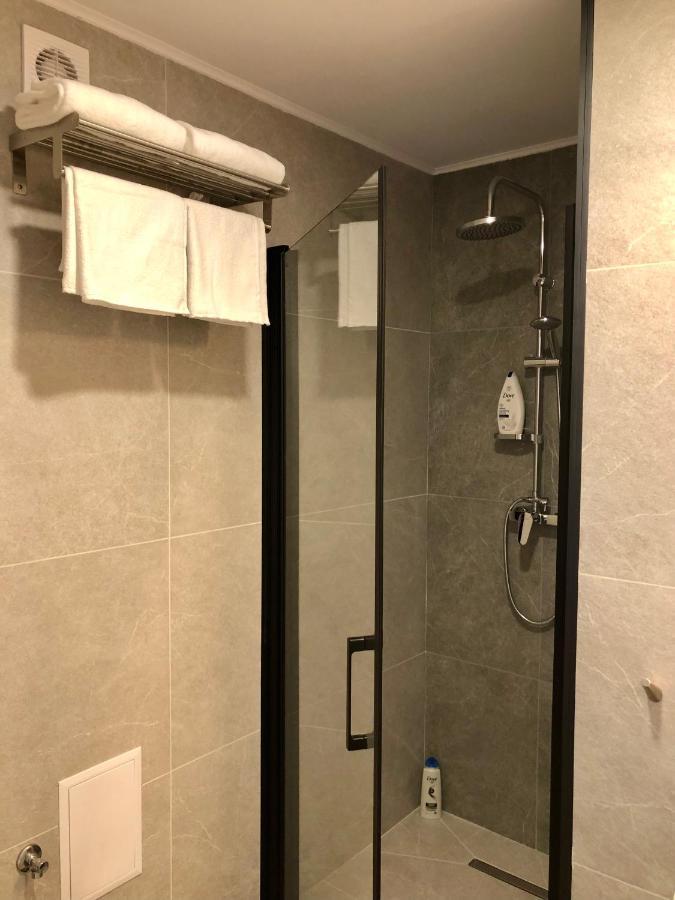 Modern And New Apartments In North Of Timisoara - Pnm Residence Dumbravita  Екстериор снимка