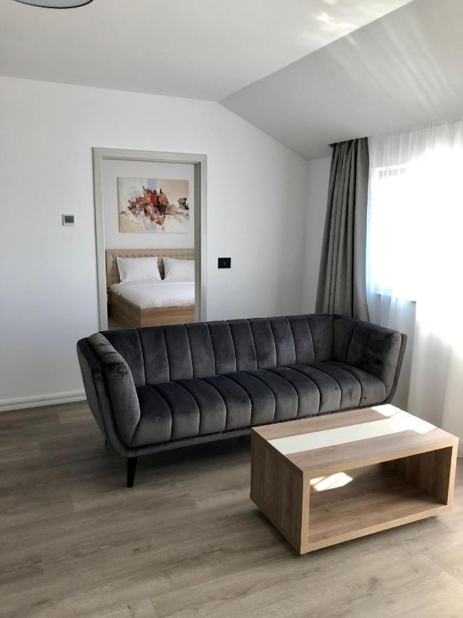 Modern And New Apartments In North Of Timisoara - Pnm Residence Dumbravita  Екстериор снимка