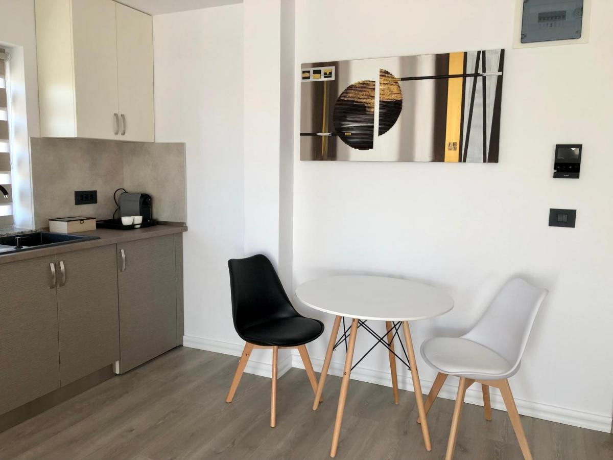 Modern And New Apartments In North Of Timisoara - Pnm Residence Dumbravita  Екстериор снимка