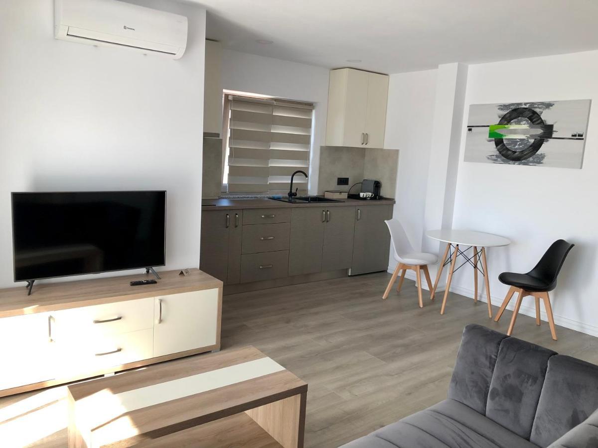 Modern And New Apartments In North Of Timisoara - Pnm Residence Dumbravita  Екстериор снимка